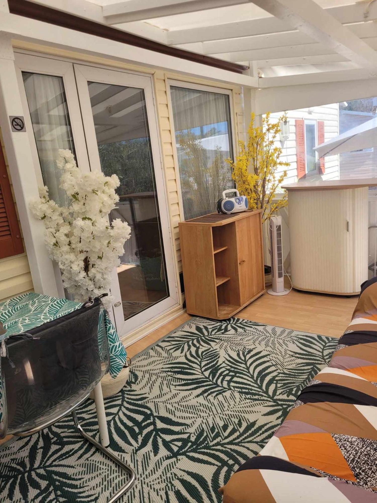 Mobil-home A 200 M Des Plages